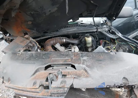 2000 Chevrolet Silverado 1500 из США, поврежденный, VIN 1GCEC14W6YZ109216